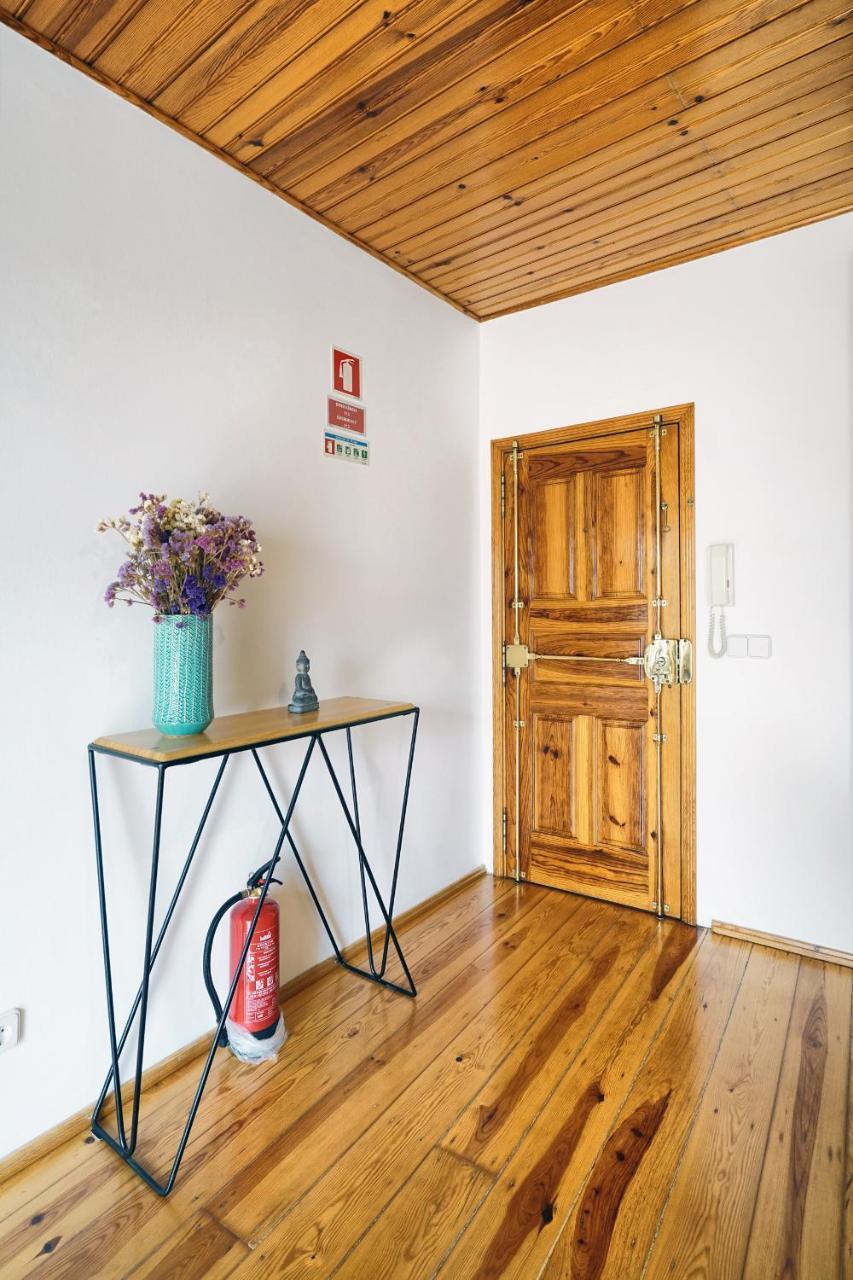 Ferienwohnung Apolonia Train Spot Lissabon Exterior foto